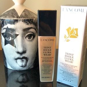 Brand new (less 1 drop!) Lancome Teint Idole Ultra Wear Foundation- 310 BISQUE C